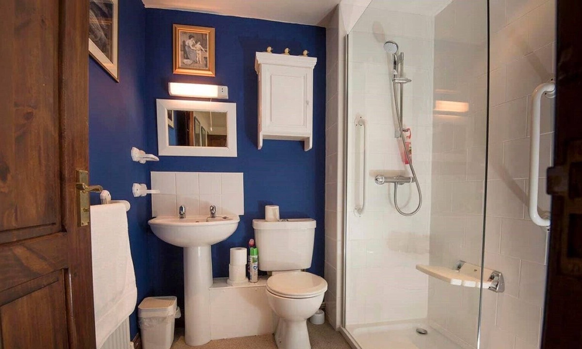 Trethurgy House | Charming Chapel Conversion by the Clay Trails