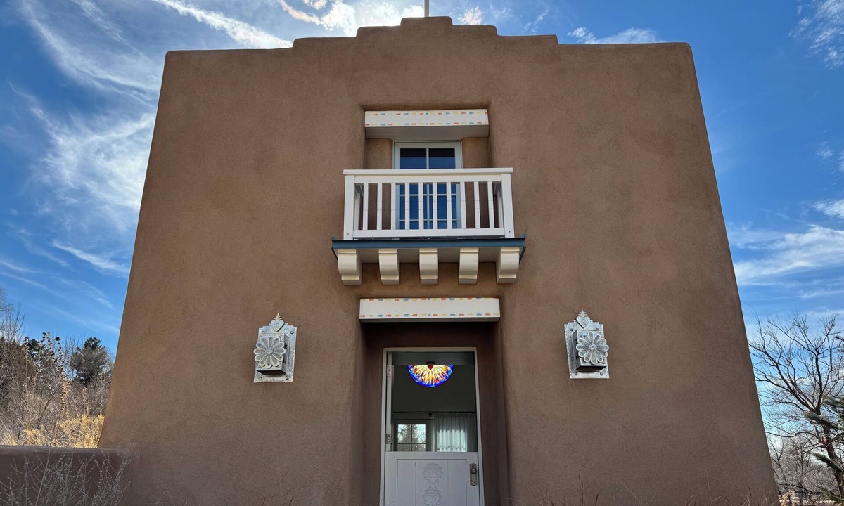 Historic Eastside Cottage | Charming Chapel Sanctuary Close to Canyon Rd.