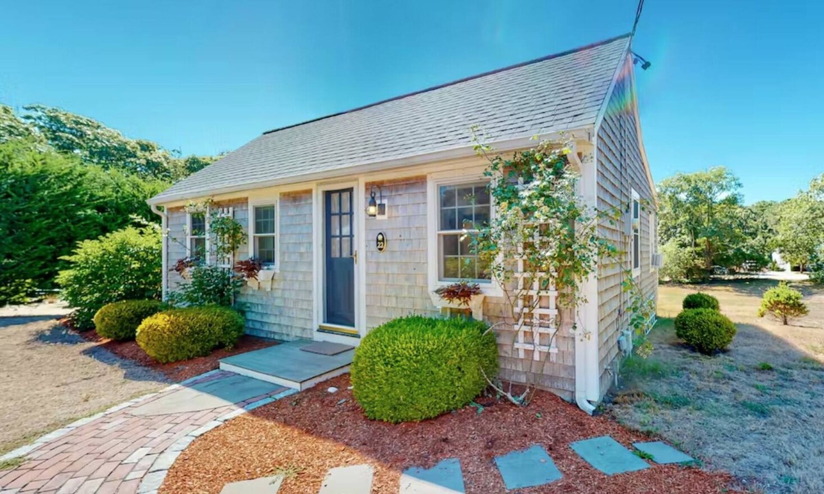 South Chatham House | Charming Chatham Cottage