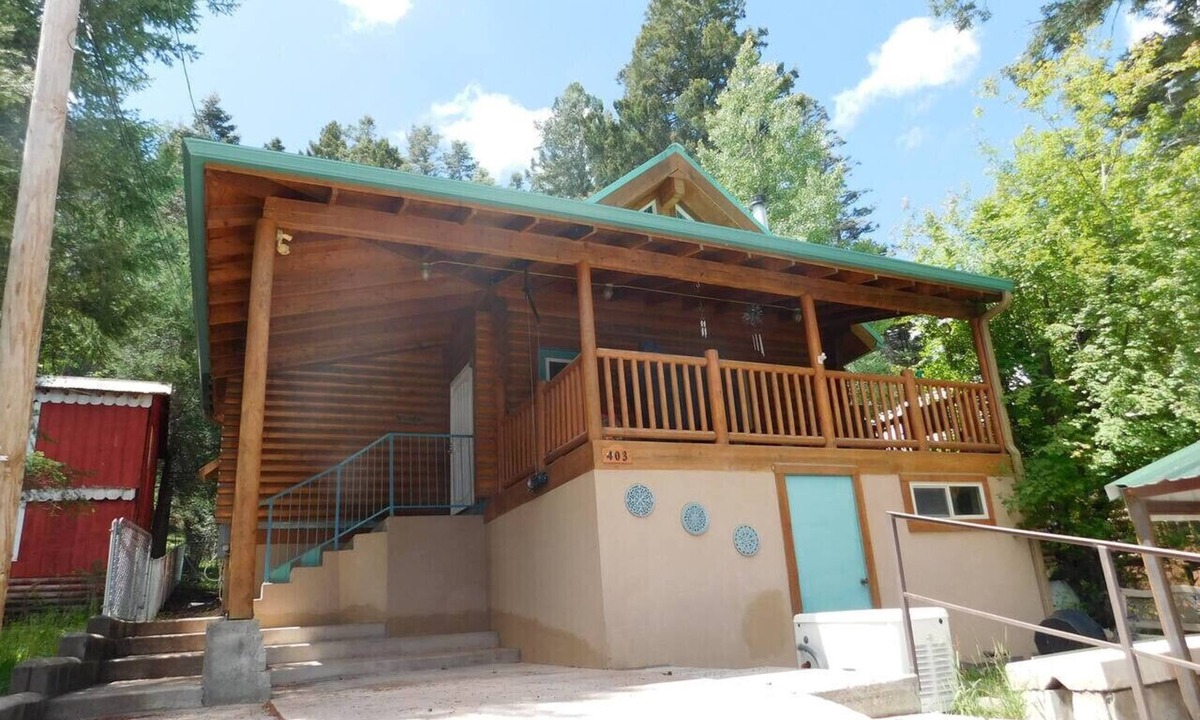 Cloudcroft House | Charming Chipmunk Cabin
