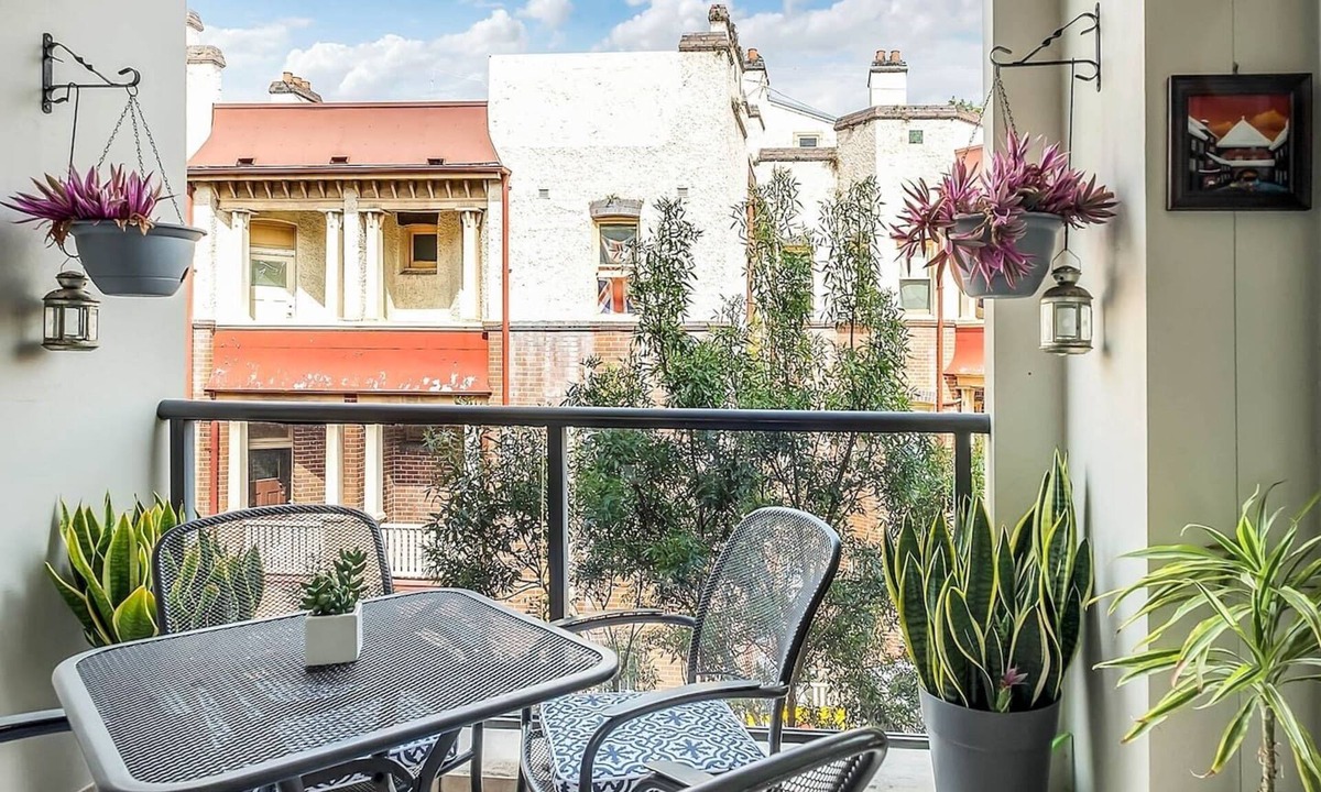 Chippendale Apartment | Charming Chippendale Escape with Rooftop Pool