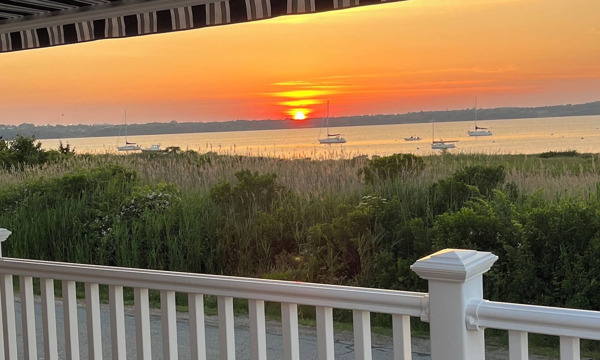 Portsmouth House | Charming, Classic New England waterfront cottage