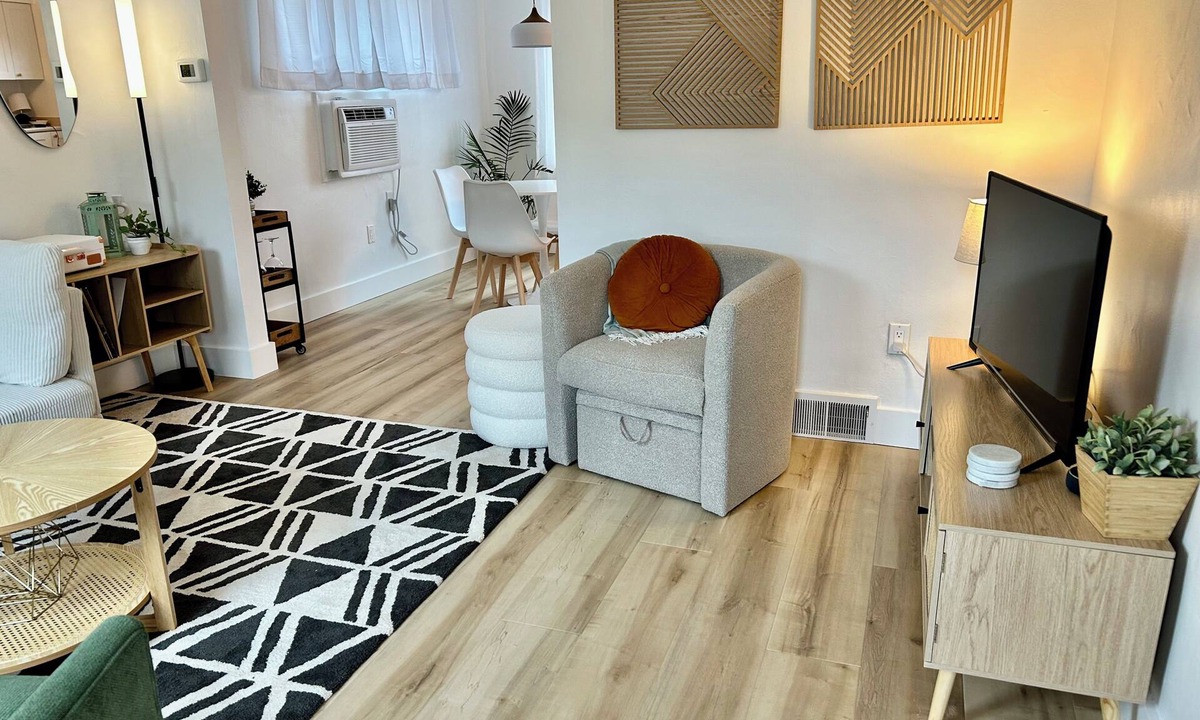 Pittsburgh House | Charming & Clean Urban Rental - Private Unit