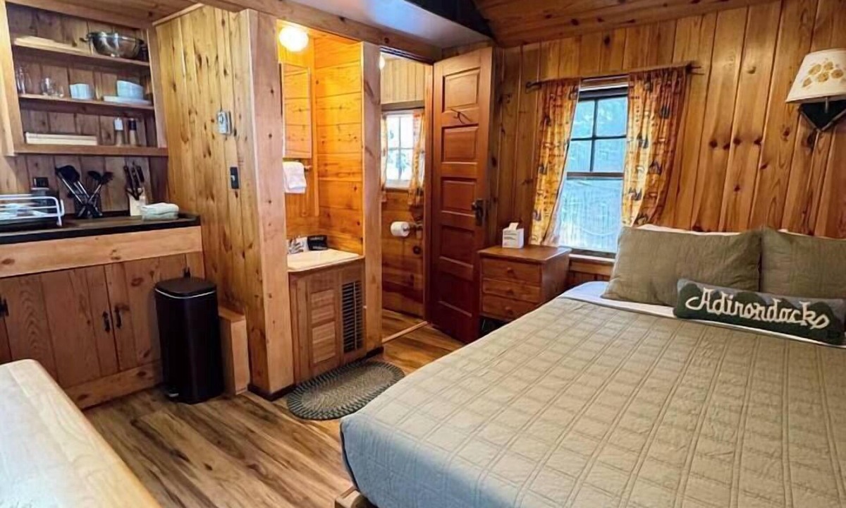 Lake Placid Cabin | Charming Colden Adirondack Cabin