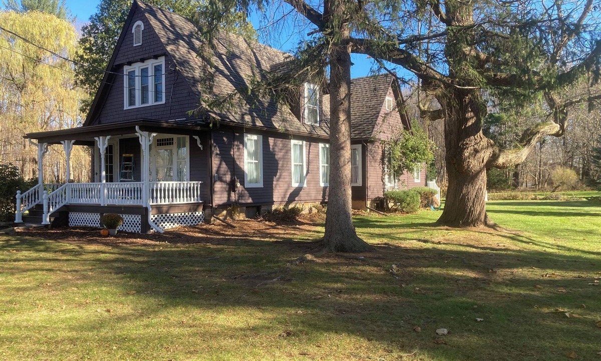Oneida House | Charming colonial home in Oneida Castle