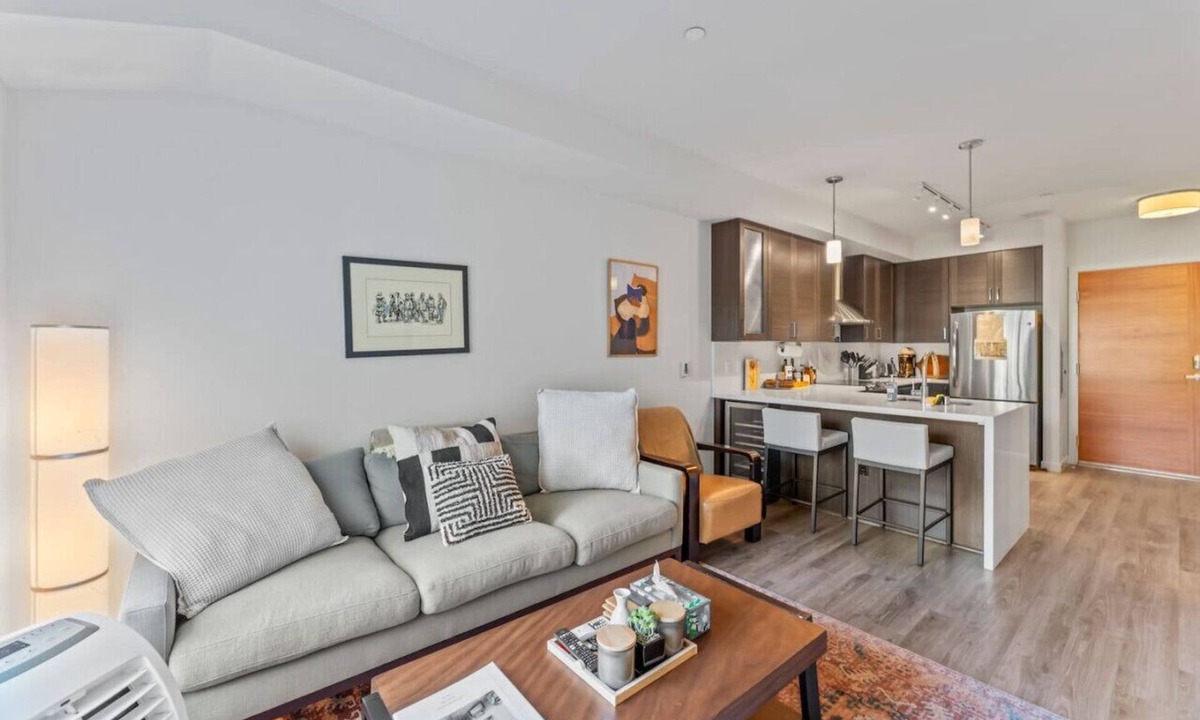 Old Ballard Condo | Charming Condo in Ballard