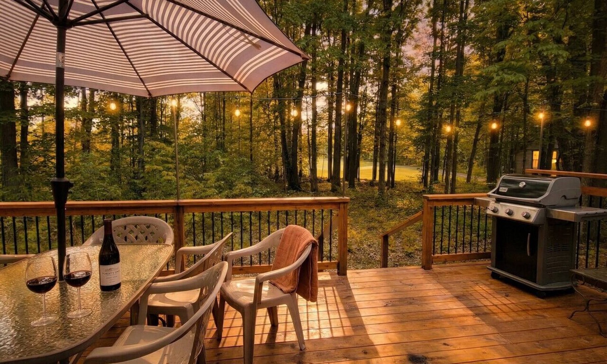 Bellaire House | Charming Condo with Pool | Game room | Close to Golf