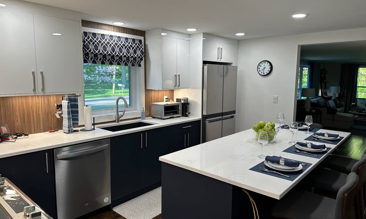 Middlefield House | Charming Connecticut Hideaway