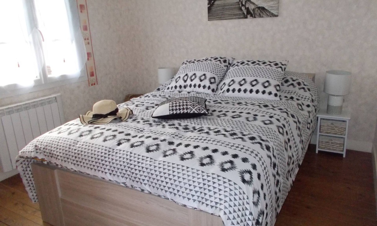 Jullouville House | Charming, cosy villa 5 minutes' walk from the beach