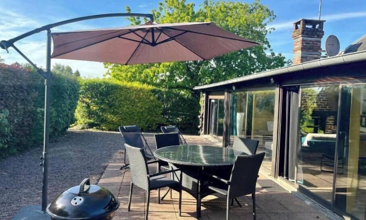 Hermival-les-Vaux House | Charming cottage with garden 2 min from Lisieux - calm, comfort & relaxation
