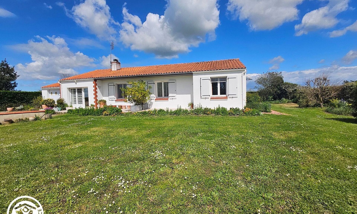 Saint-Jean-de-Monts Cottage | Charming Cottage with Garden, Near La Barre-de-Monts, Sleeps 5