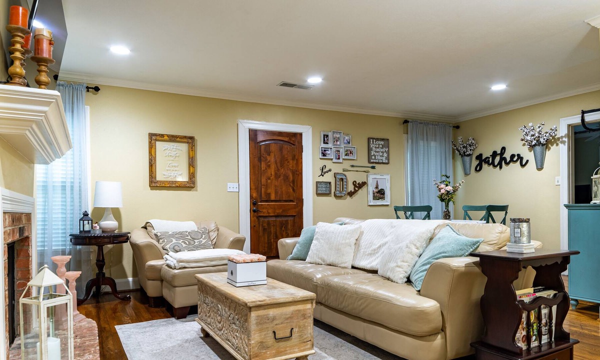 Beaumont House | Charming Cottage 2BR/1BA in Beaumont, TX
