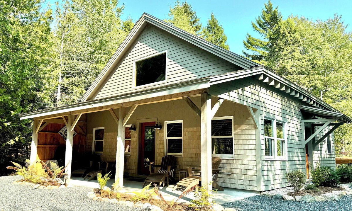 Mount Desert Cottage | Charming Cottage at Pretty Pond