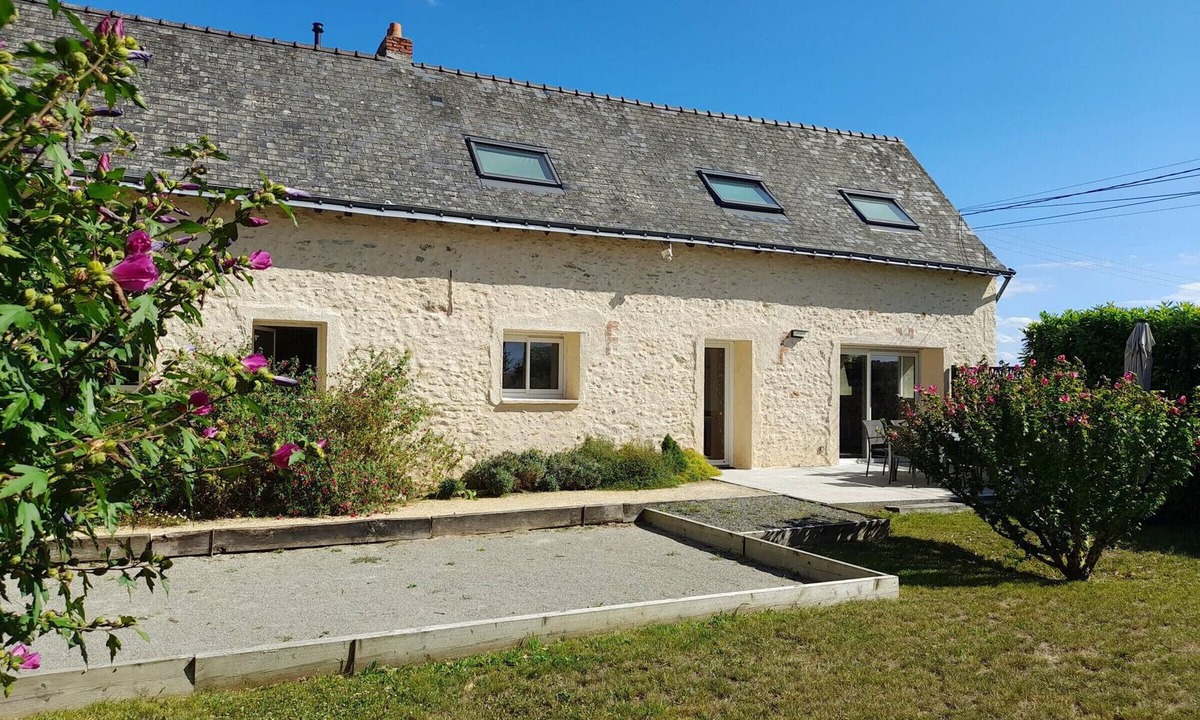 Corze Cottage | Charming cottage for 6 near Angers, countryside tranquility