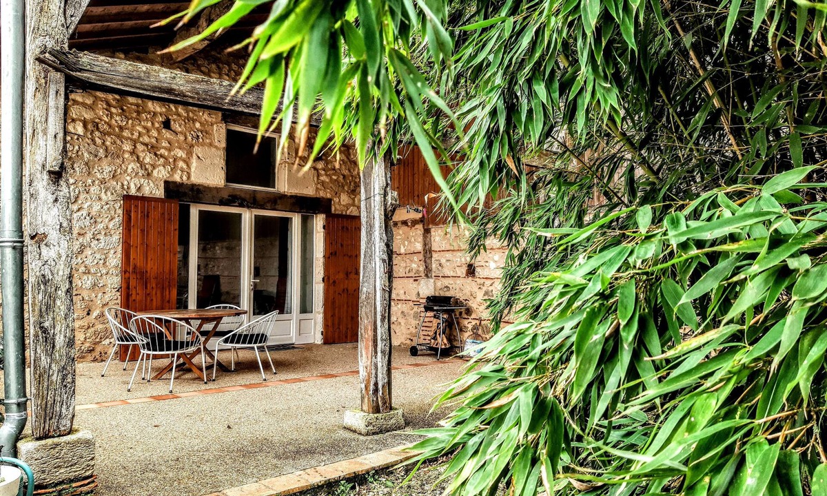 Bourran Cottage | Charming cottage in Lot-et-Garonne, with terrace, optional pool, and spa.