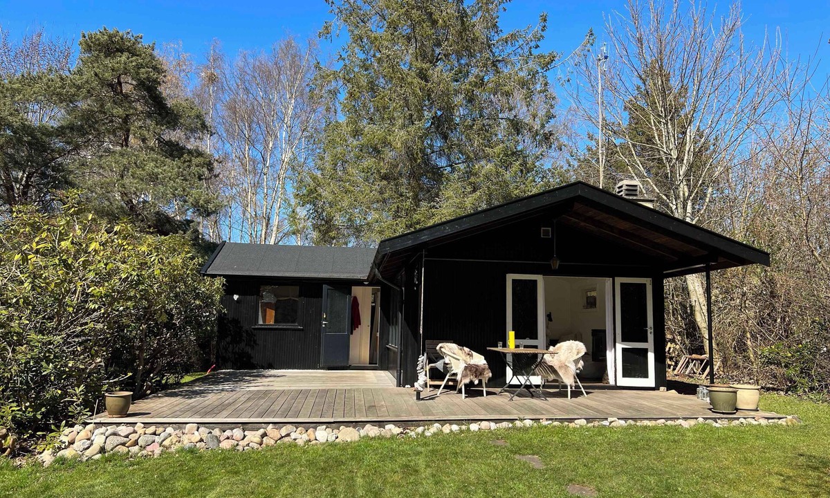 Udsholt House | Charming cottage in Raageleje