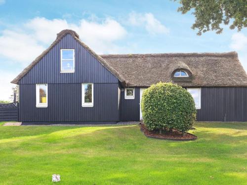Ertebølle House | Charming cottage near forest in Farsø