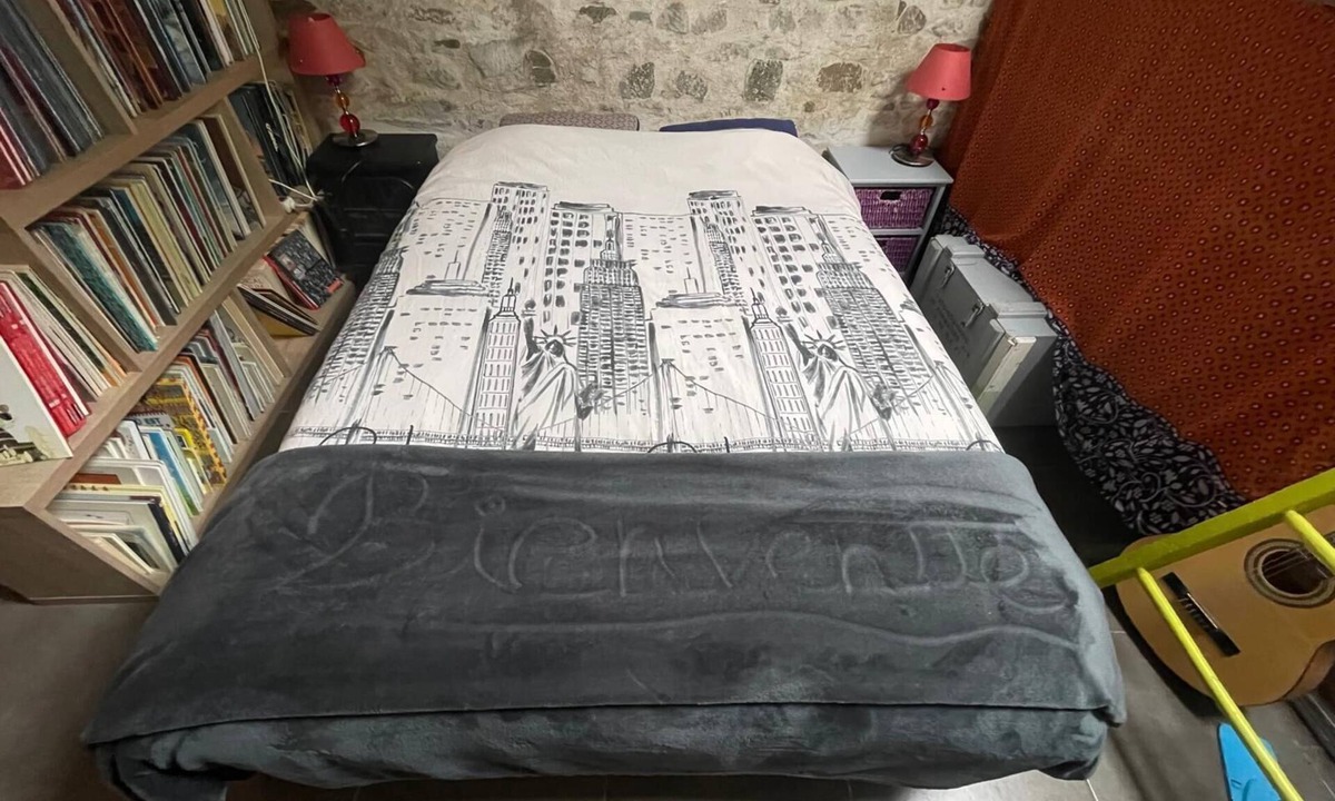 Avrilly House | Charming cottage on a secluded Mount