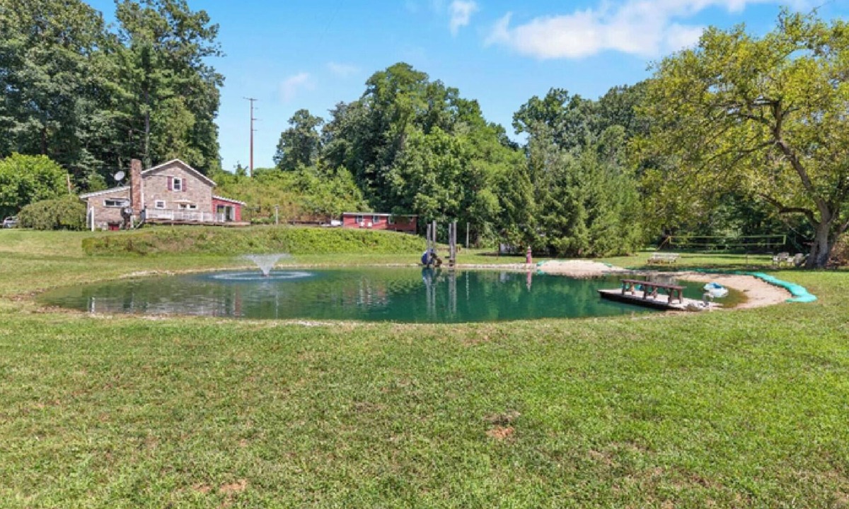 Holtwood Cottage | Charming cottage overlooking pond and meadows