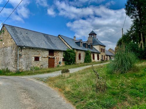 Courcite House | Charming Cottage Retreat with garden