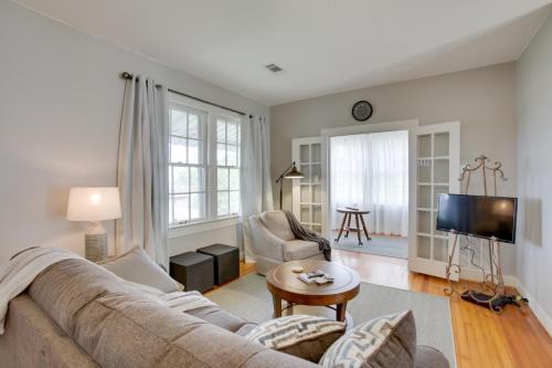 Natchez House | Charming Cottage w/Mississippi River Views!