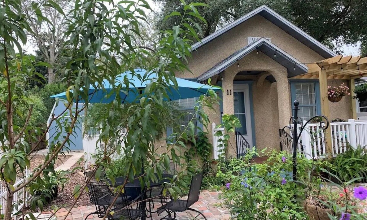 St. Augustine Cottage | Charming cottage with AC in St. Augustine - 3 bedrooms available