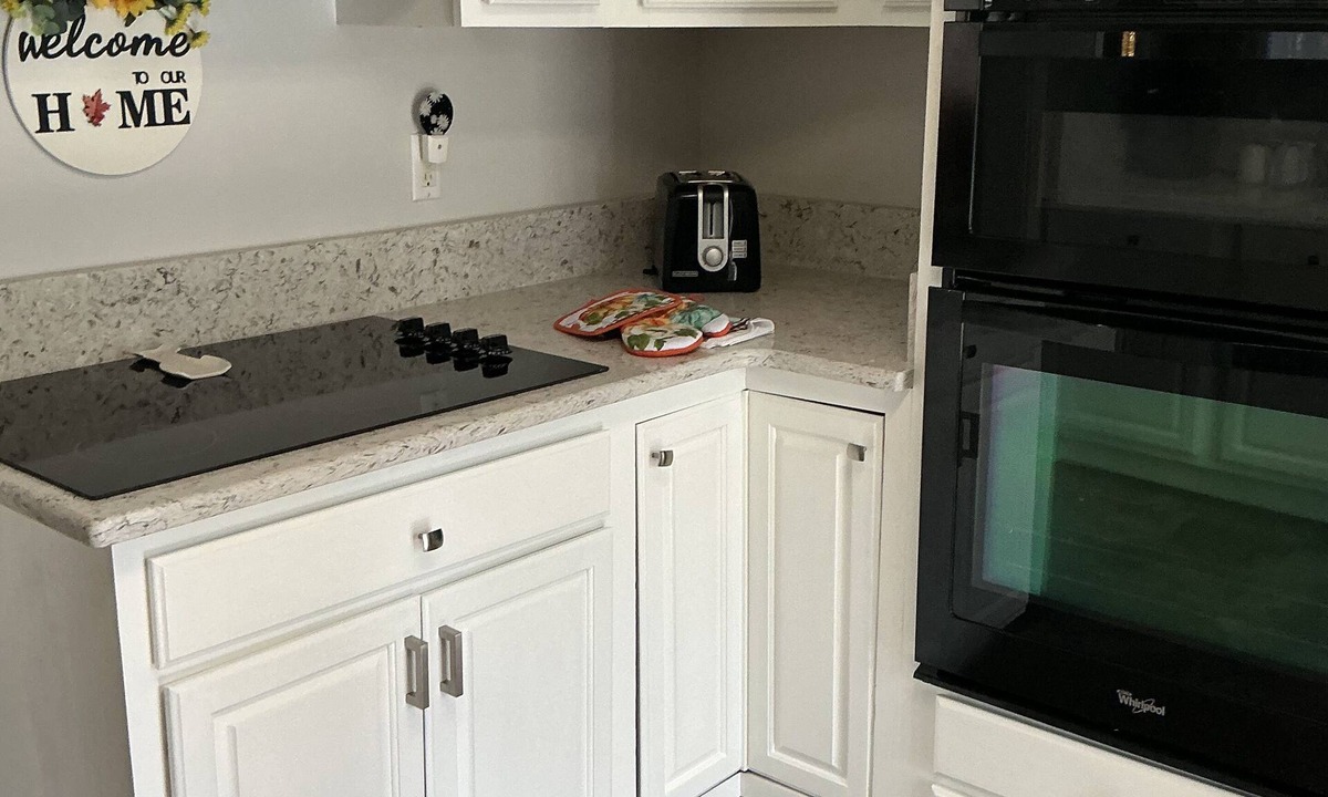 Gibsonville House | Charming cottage with all the amenities of home.