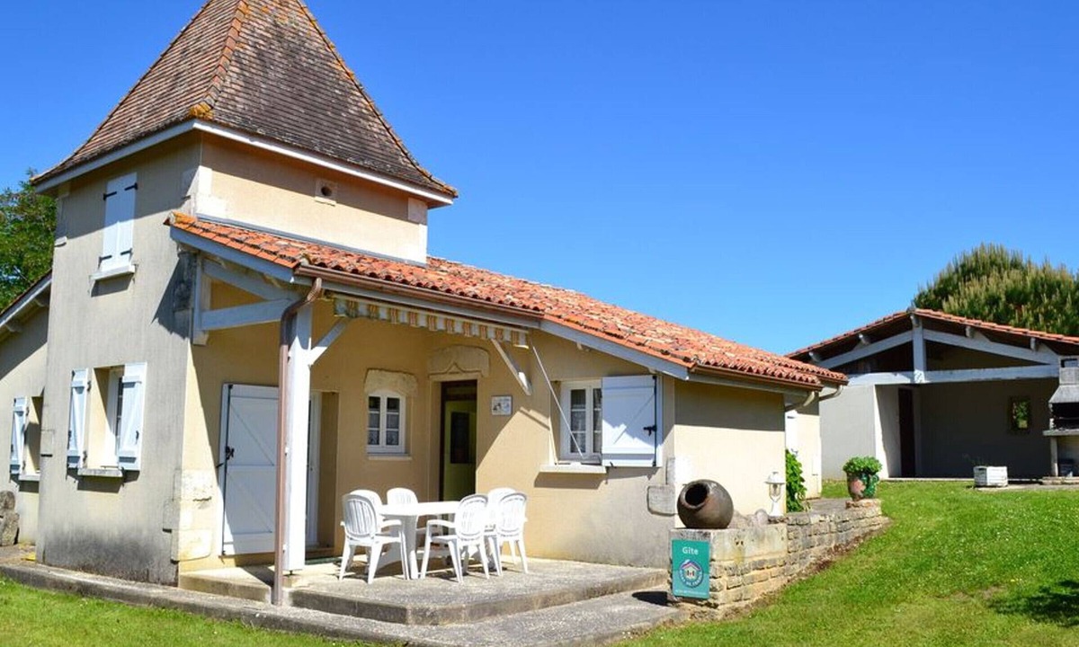 Sauvignac Cottage | Charming cottage with private pool, WiFi and nature setting