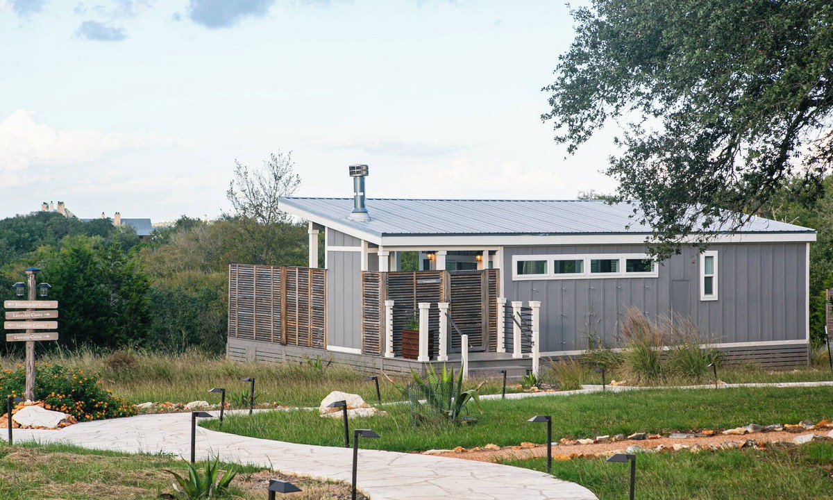 Kyle Hotel | Charming cottage with private pool & hot tub