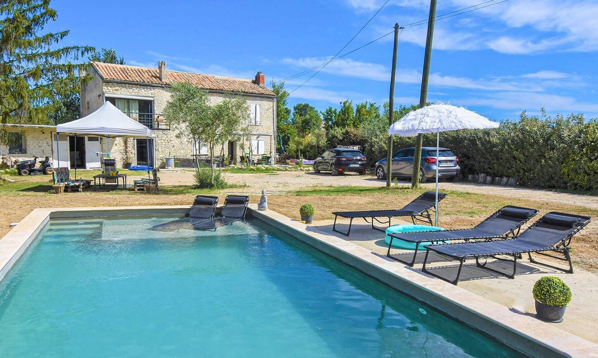 Bollene House | Charming cottage with shared pool and views of lavender fields.