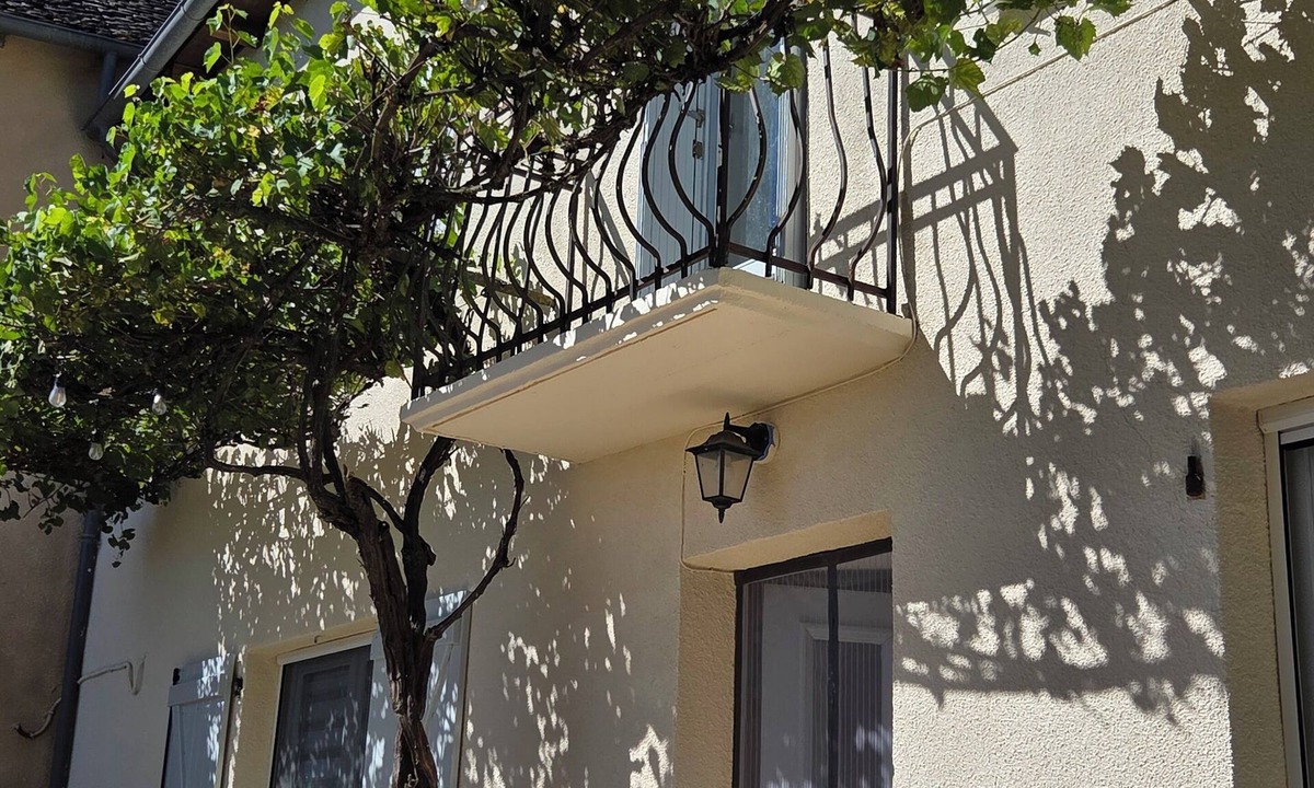 Cassagnes-Begonhes Apartment | Charming country gîte with private Jacuzzi - relaxation guaranteed