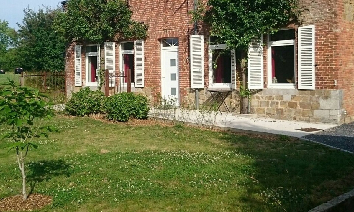 Liessies Cottage | Charming Country Cottage in Liessies with Garden and Parking