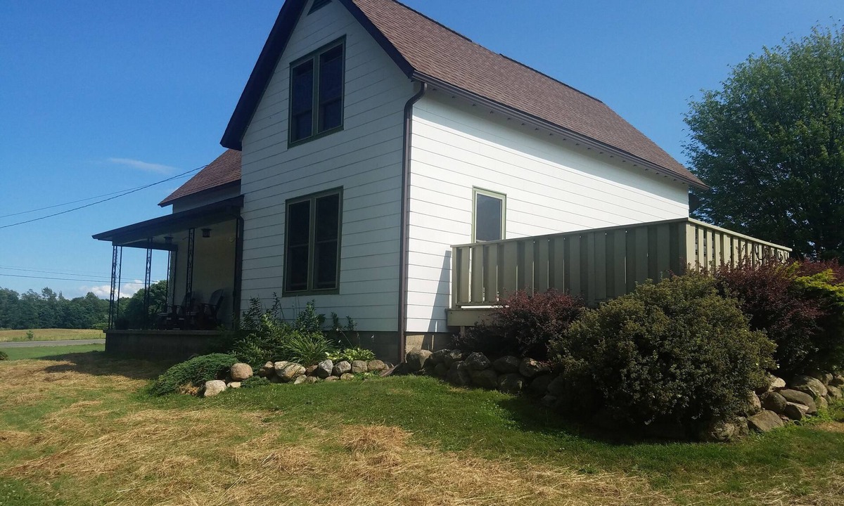 Fredonia Other | Charming Country farmhouse