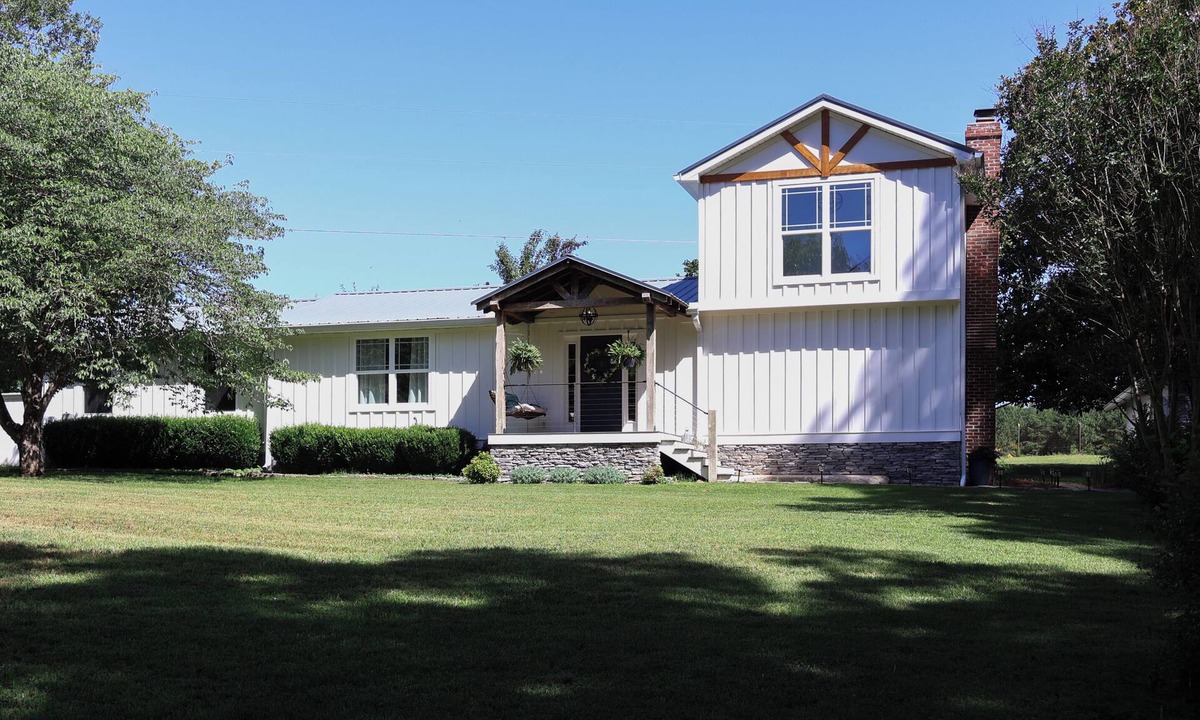 Fairview Other | Charming Country Get-away! Kid and Pet Friendly