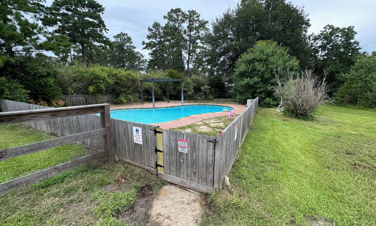 Magnolia House | Charming Country Home with Pool - Unit A
