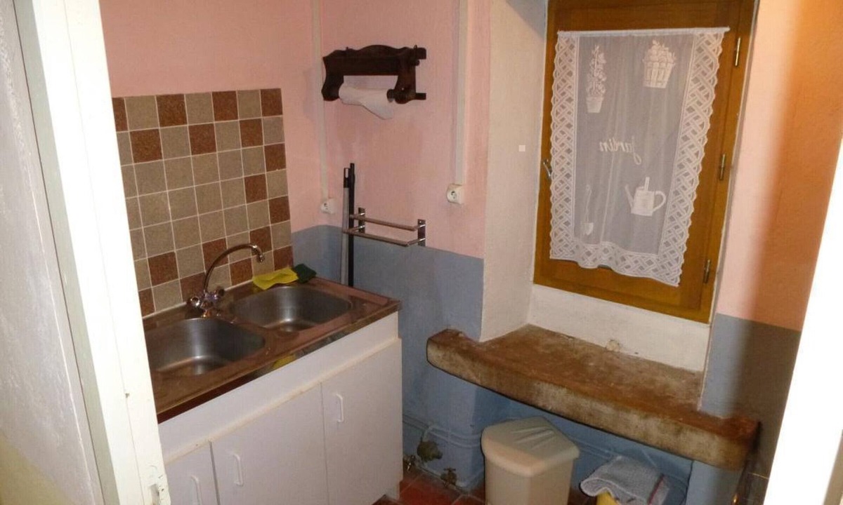 Montoldre Cottage | Charming country house, pets allowed