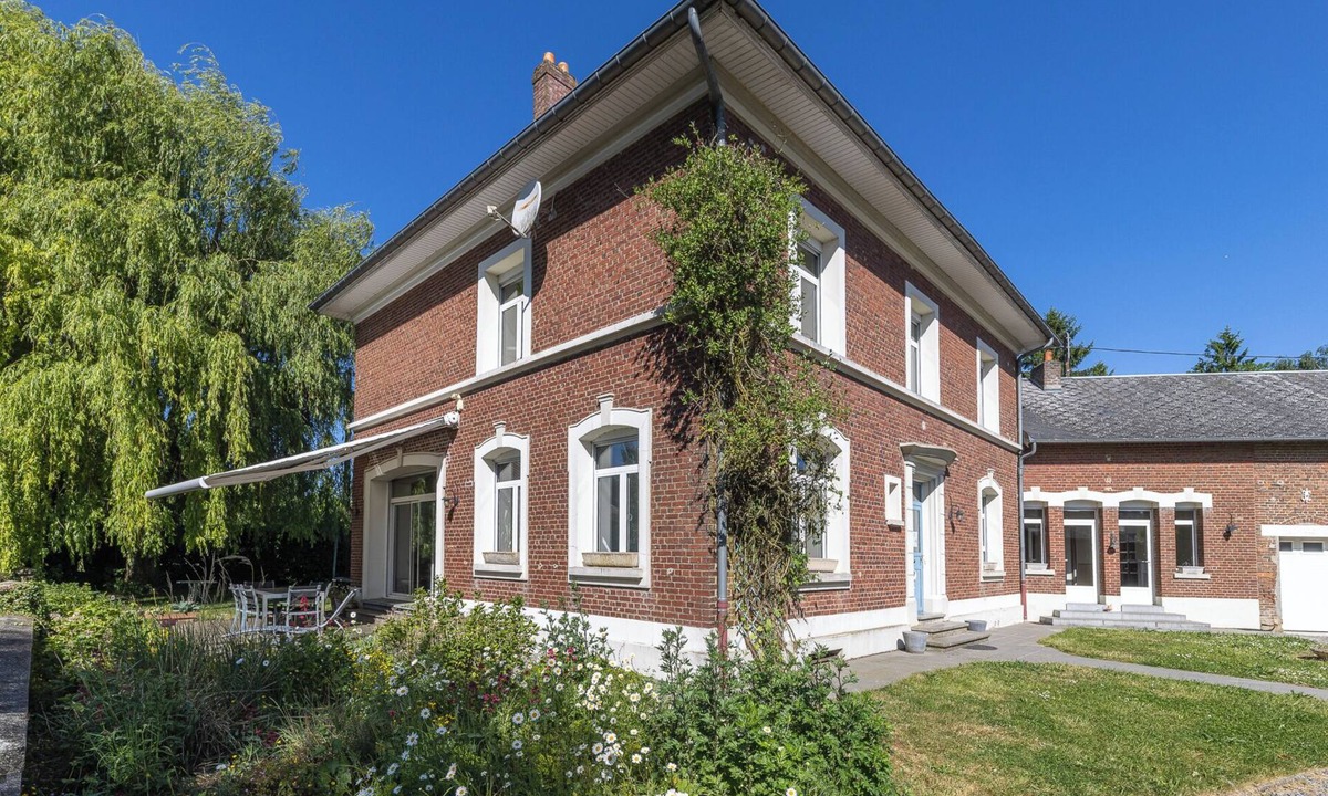 Nauroy House | Charming country house 300m² 3 stars - 1400 m² park - games room