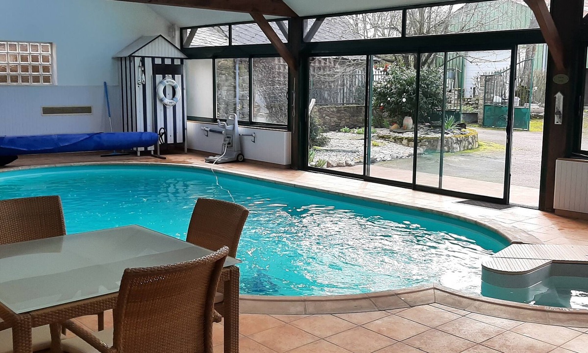 Villepot House | Charming country house with private pool