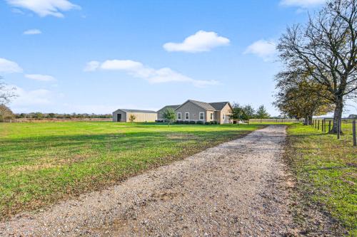 Waller House | Charming country nest at Waller, TX