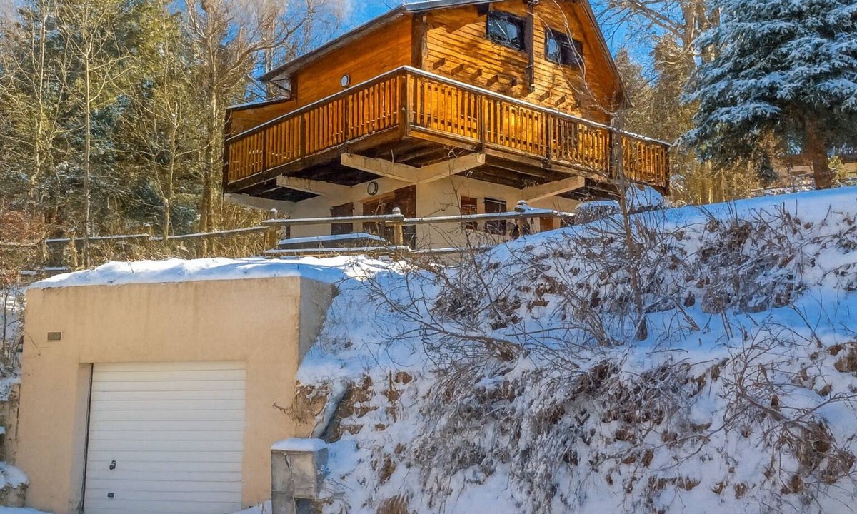 Eyne 2600 Ski Chalet | Charming cozy chalet in Eyne resort with incredible mountain view