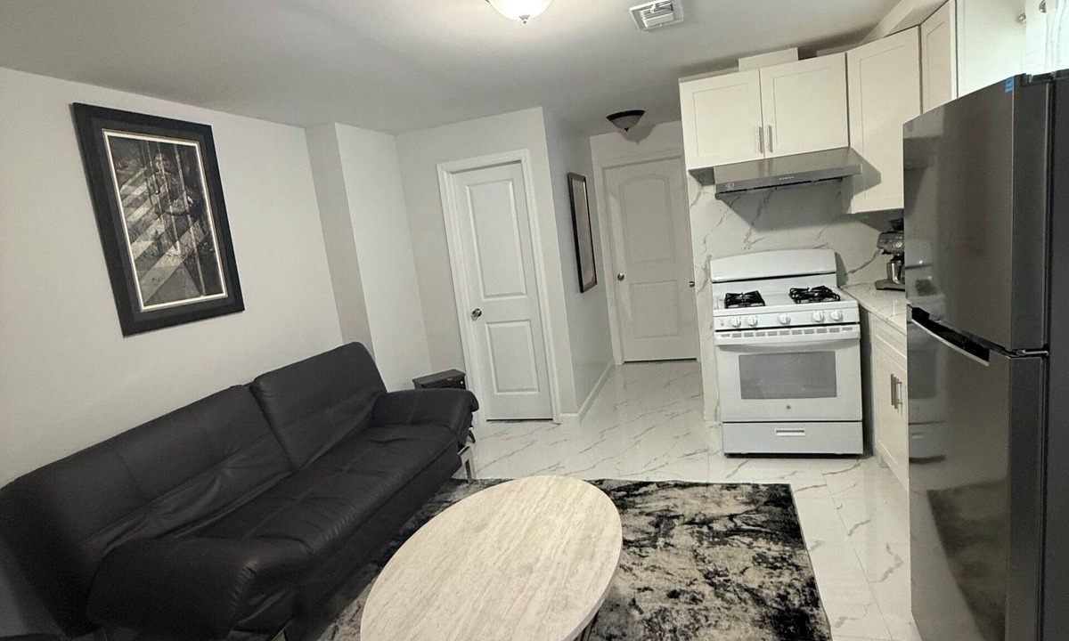 Mariners Harbor Apartment | Charming: Cozy Getaway Apartment