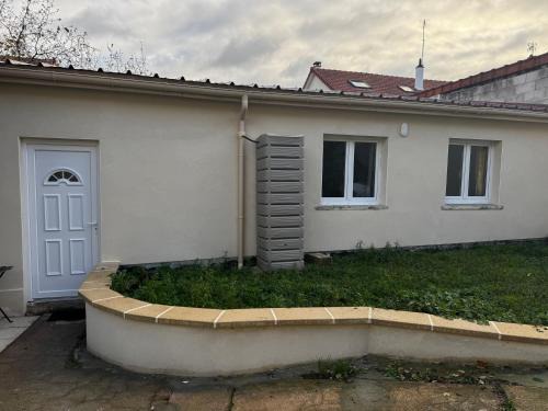 Gagny Apartment | Charming cozy house near Paris and Disney