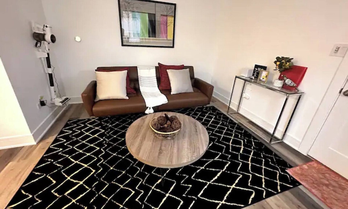 Riverside Apartment | Charming Cozy Suite in Riverside