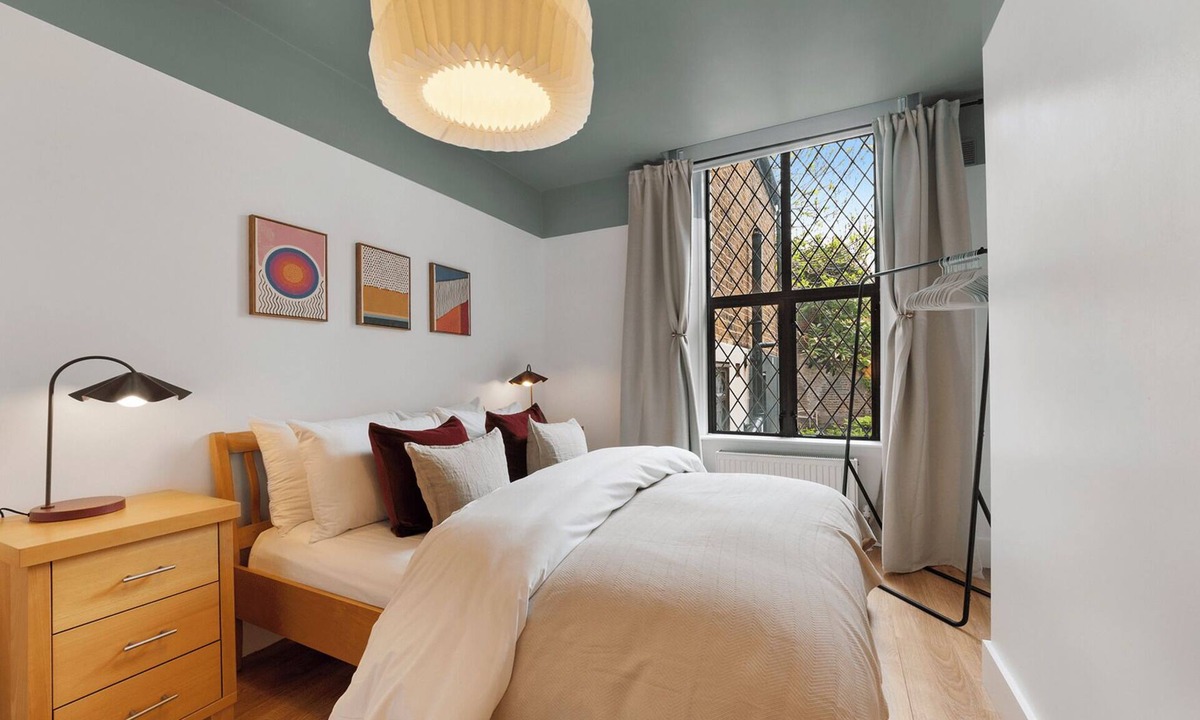 Tollington Apartment | Charming Crouch Hill Flat by MoreThanStays