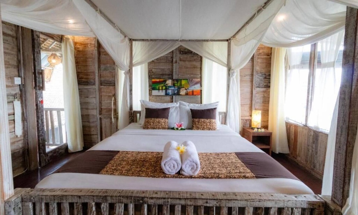 Melayang House | Charming Deluxe room Upper floor at Ubud
