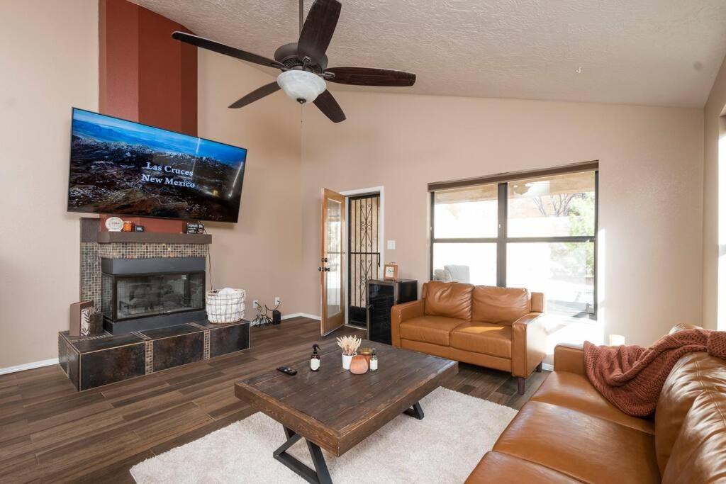 Mesilla Park House | Charming desert oasis with pool!
