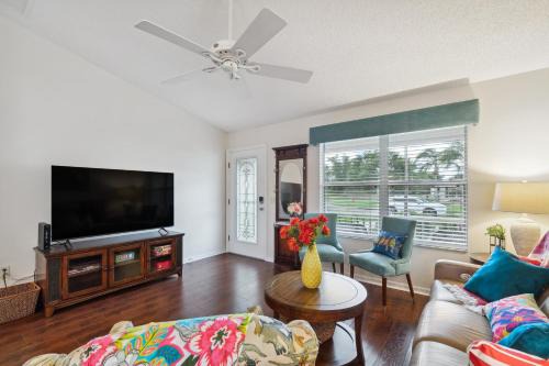 Lynnhaven House | Charming Designer Home Near Lake Sumter