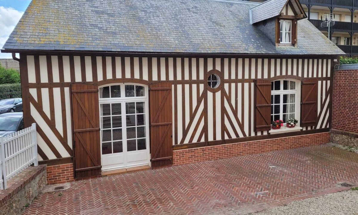 Deauville City Centre House | Charming detached house located 5 minutes from Place Morny - the beach