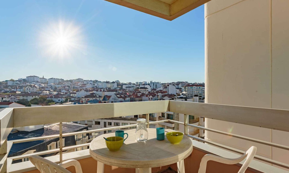 Biarritz Apartment | Charming downtown studio with pool near Grande Plage