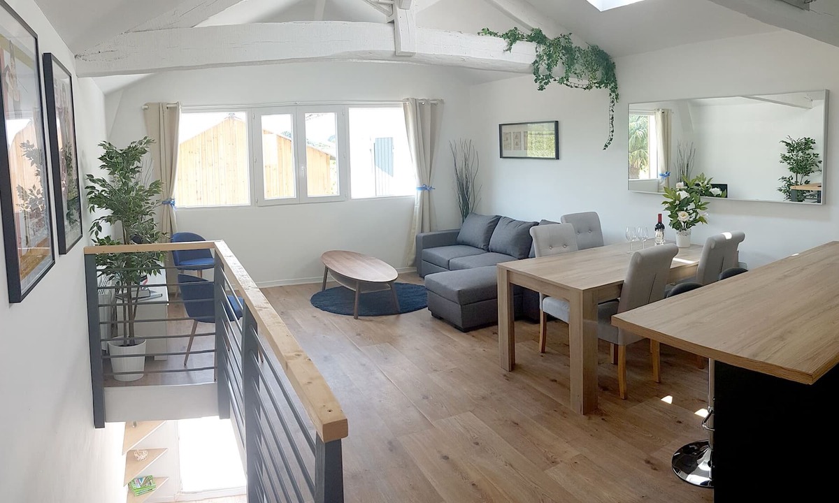 Langon Apartment | Charming duplex in the vines